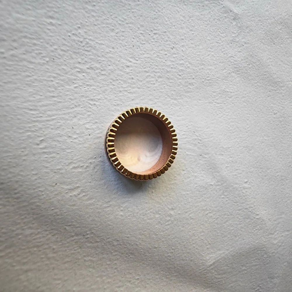 Boucheron 18k Gold Pavé Diamond Ring - Picture 5 of 5